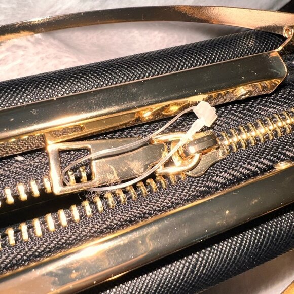 Guang Tong Purse, black w/gold-tone hardware NWOT - Picture 9 of 11